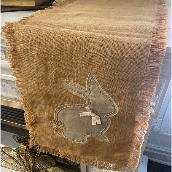 Burlap Easter/Spring  Table Runner - Picture 3 of 8